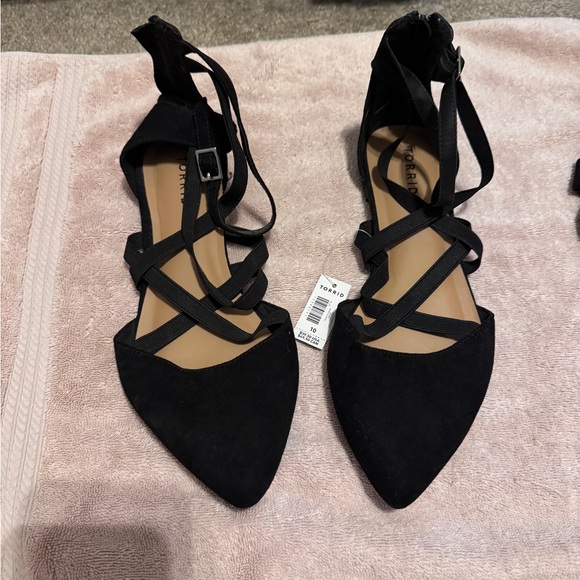 Torrid Black Strappy Flats - Picture 1 of 3